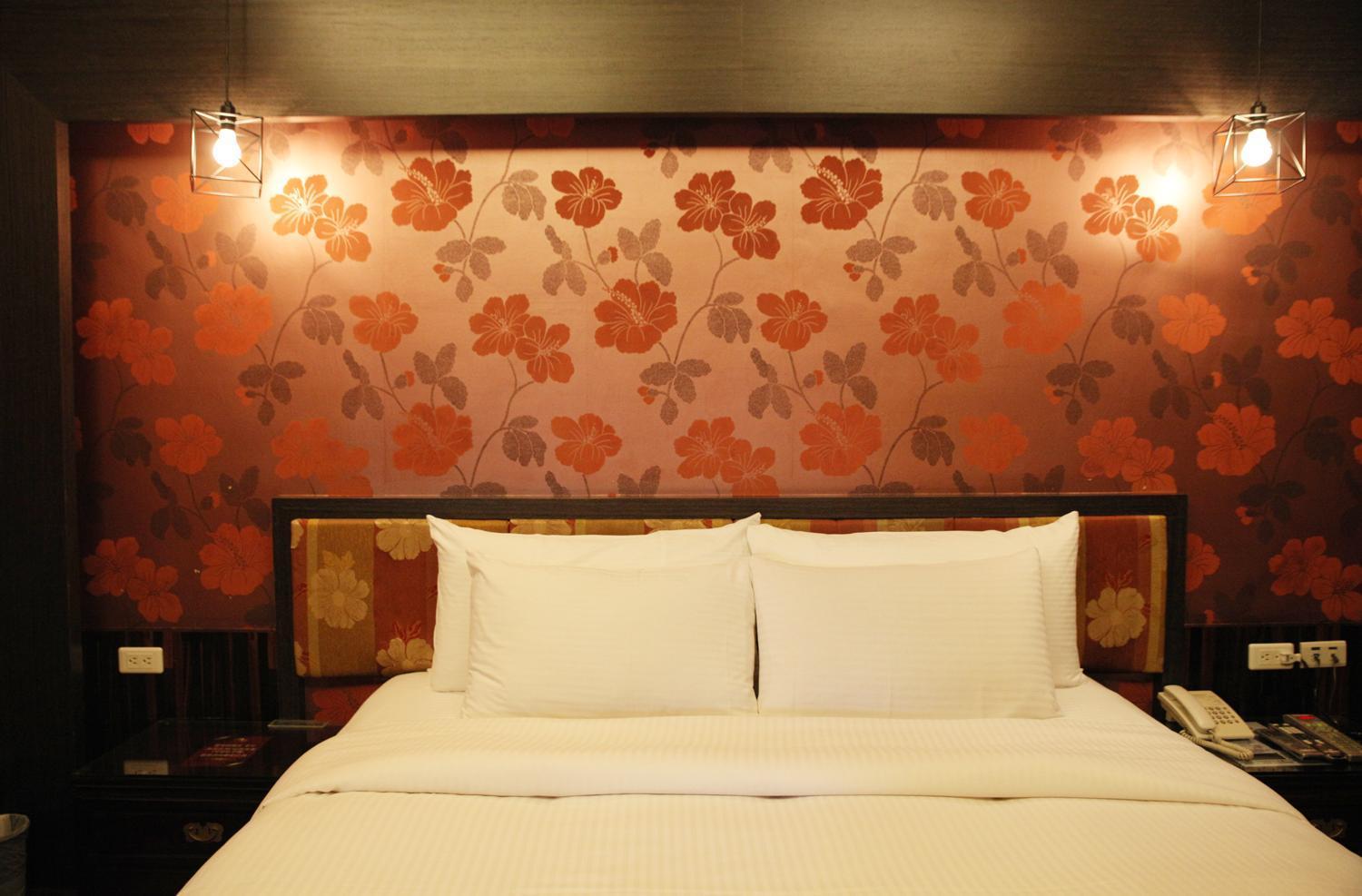 Go Shine Motel Pingtung ภายนอก รูปภาพ