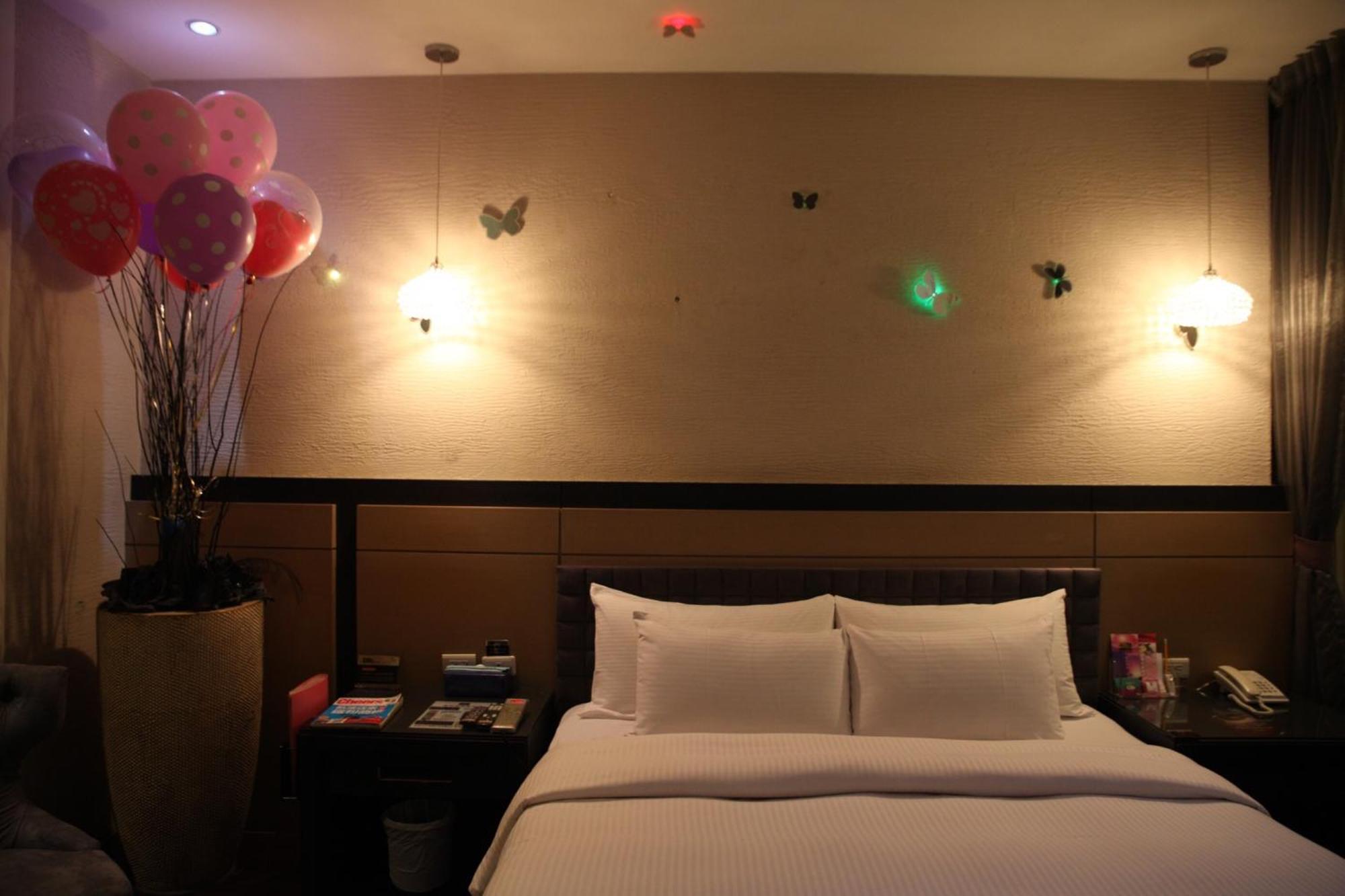 Go Shine Motel Pingtung ภายนอก รูปภาพ
