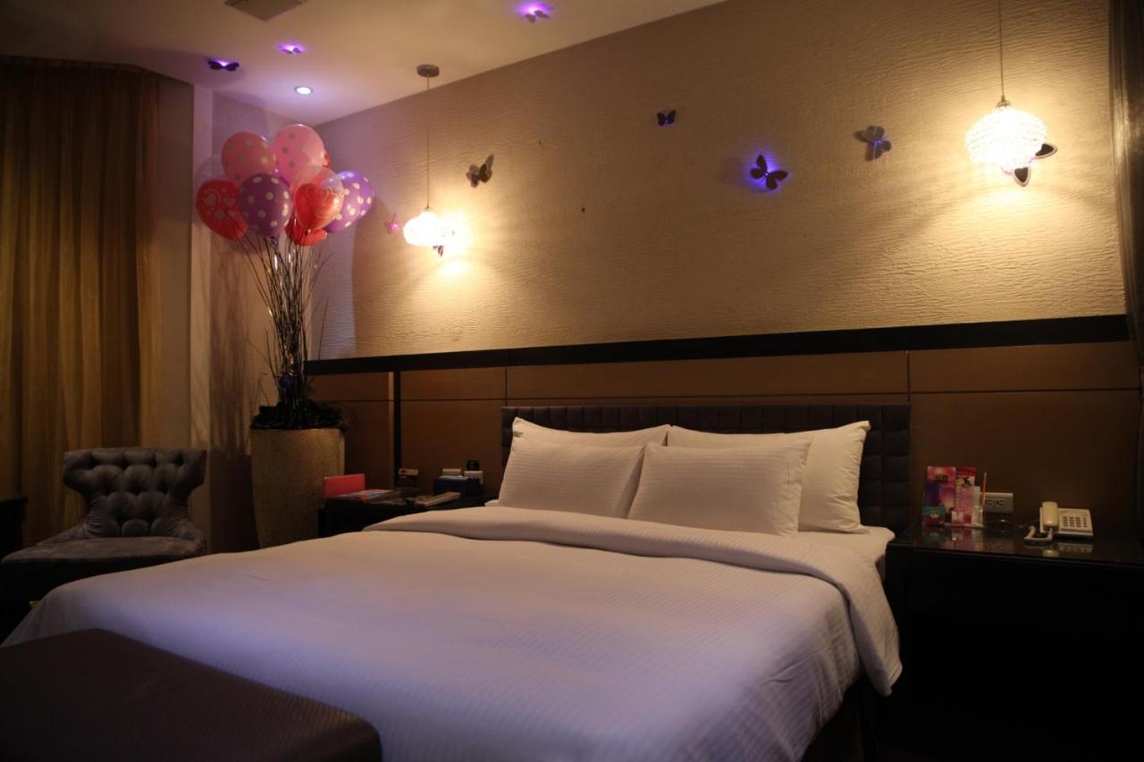 Go Shine Motel Pingtung ภายนอก รูปภาพ