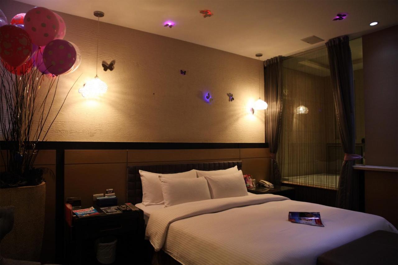 Go Shine Motel Pingtung ภายนอก รูปภาพ