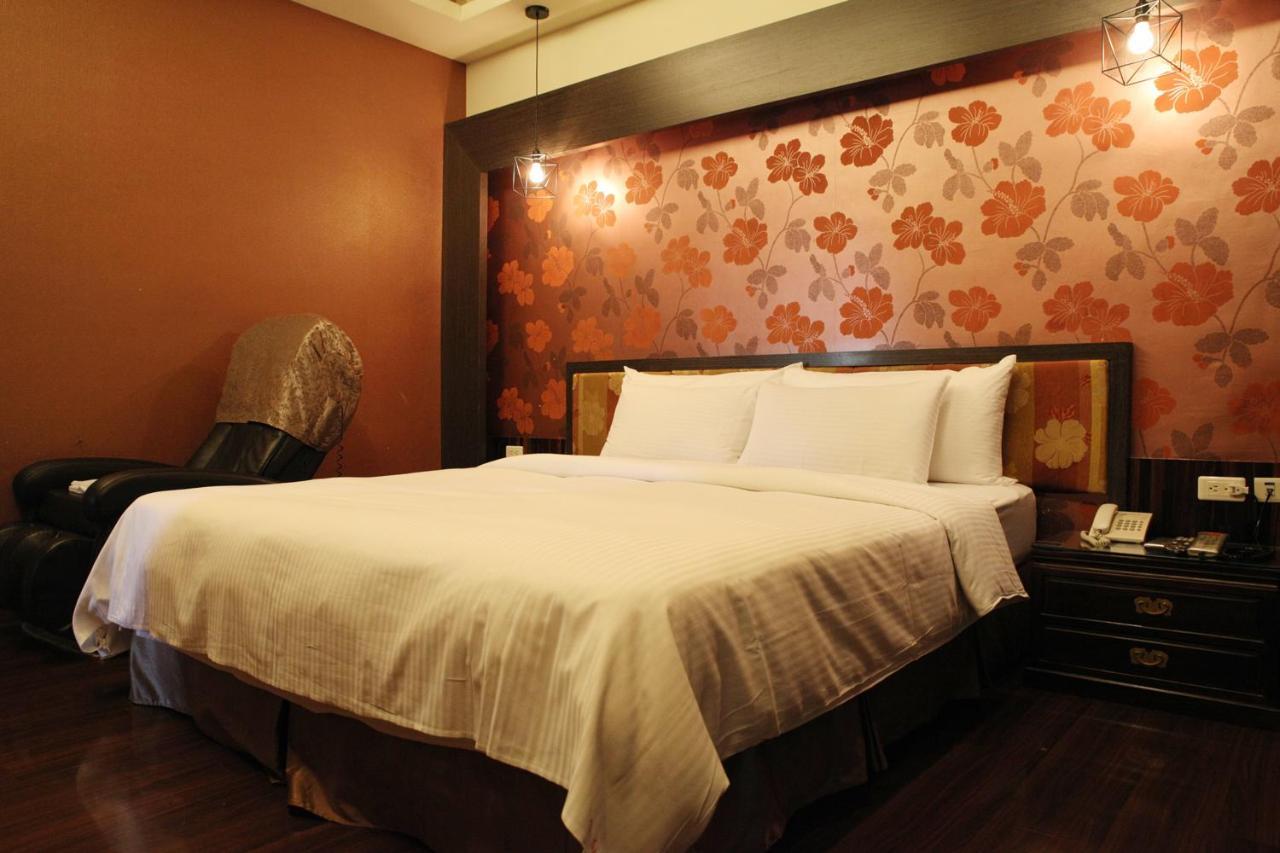 Go Shine Motel Pingtung ภายนอก รูปภาพ